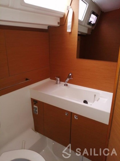 Sun Odyssey 469 - Yacht Charter Sailica