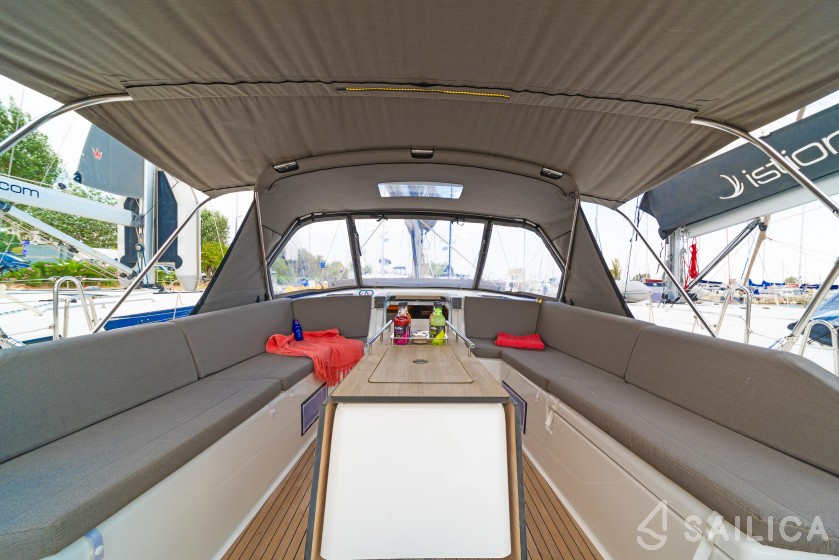 Dufour 530 - Yacht Charter Sailica