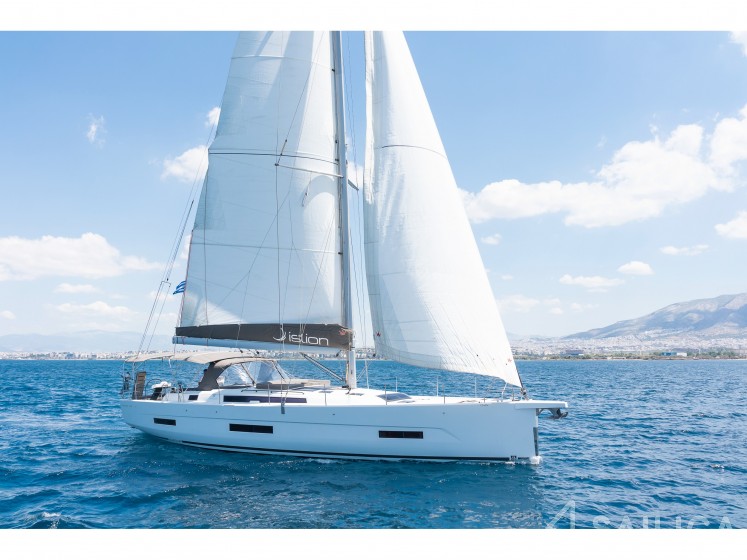Dufour 530 - Yacht Charter Sailica