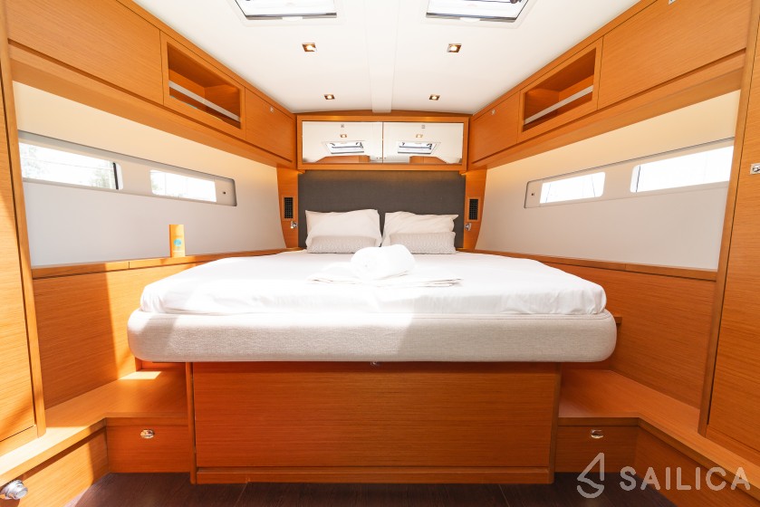 Dufour 530 - Yacht Charter Sailica
