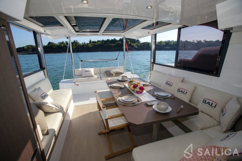 Bali 4.2 - Yacht Charter Sailica