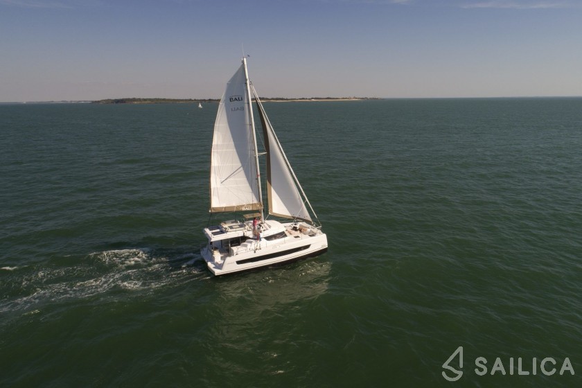 Bali 4.2 - Yacht Charter Sailica