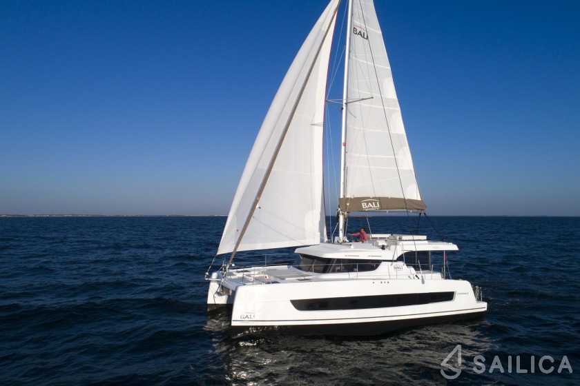 Bali 4.2 - Yacht Charter Sailica