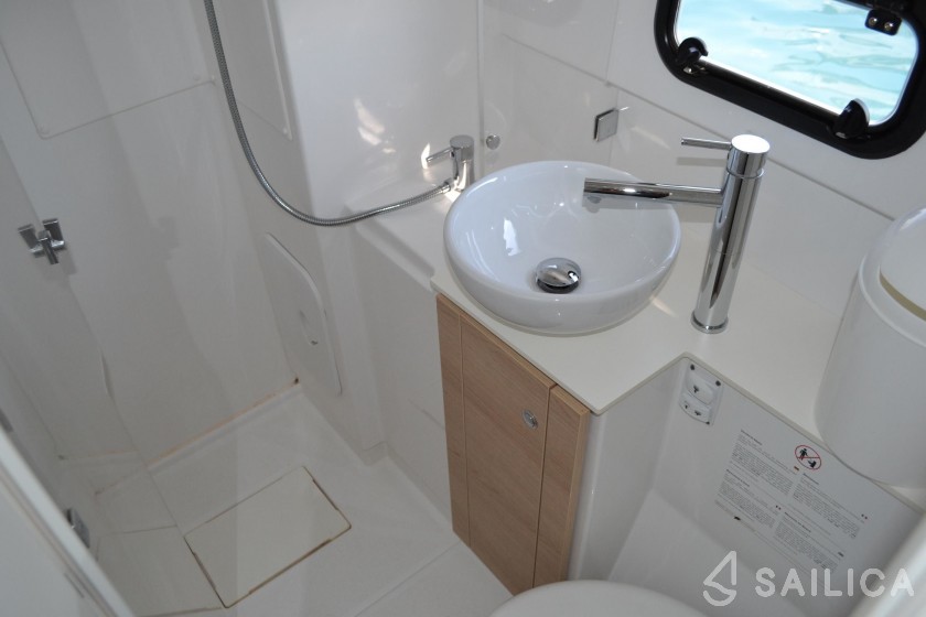 Bali 4.5 - Yacht Charter Sailica