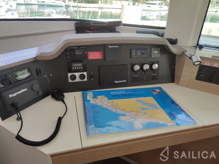 Bali 4.5 - Yacht Charter Sailica