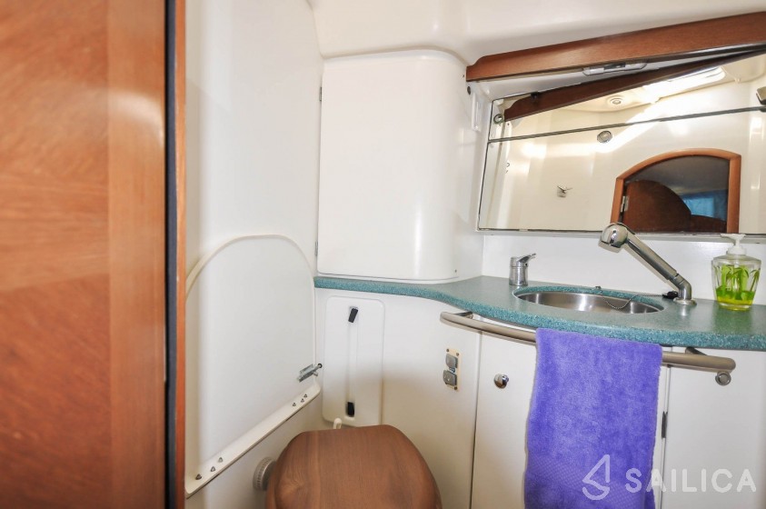 Sun Odyssey 54DS - Yacht Charter Sailica