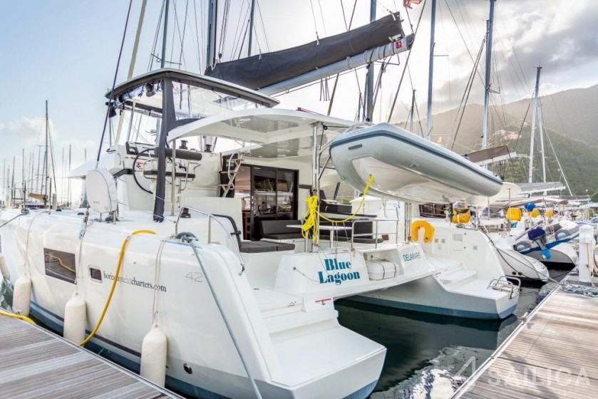 Lagoon 42 - Yacht Charter Sailica