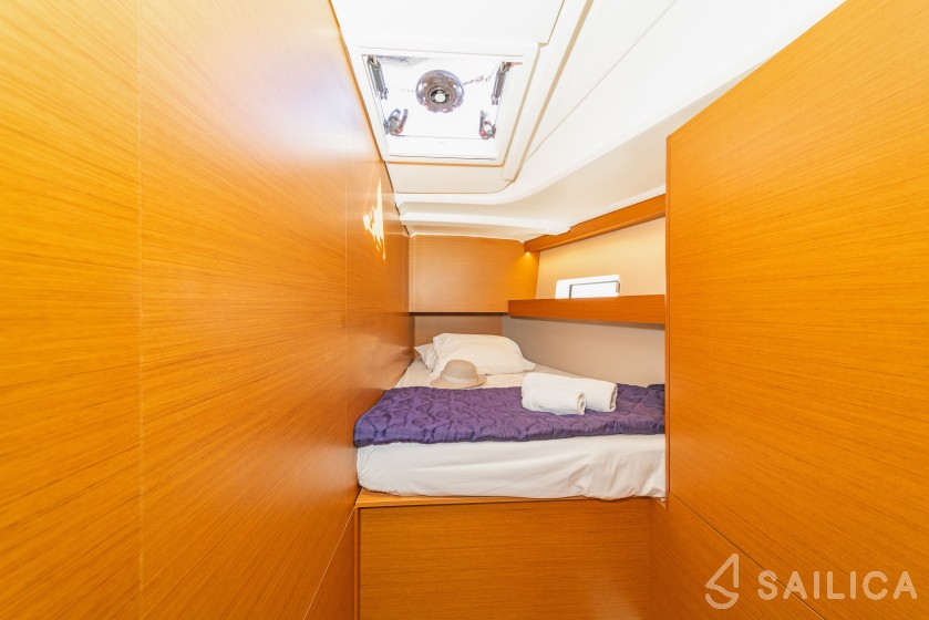 Sun Odyssey 490 - Yacht Charter Sailica