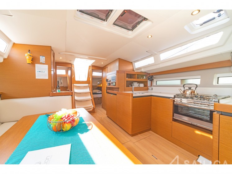 Sun Odyssey 490 - Yacht Charter Sailica