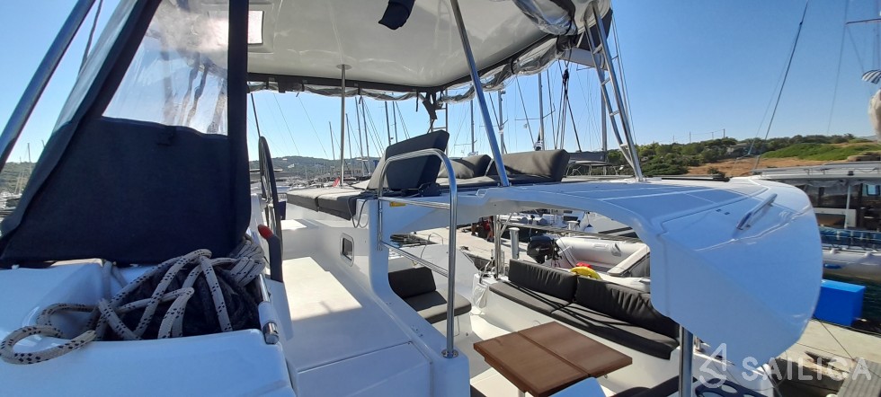 Lagoon 46  - Yacht Charter Sailica