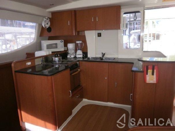 Leopard 46 - Yacht Charter Sailica