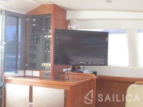 Leopard 46 - Yacht Charter Sailica