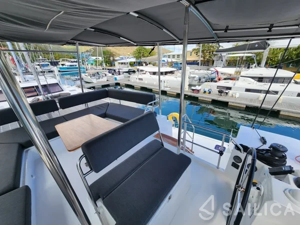 Nautitech 46 - Yacht Charter Sailica