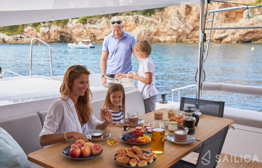 Nautitech 46 - Yacht Charter Sailica