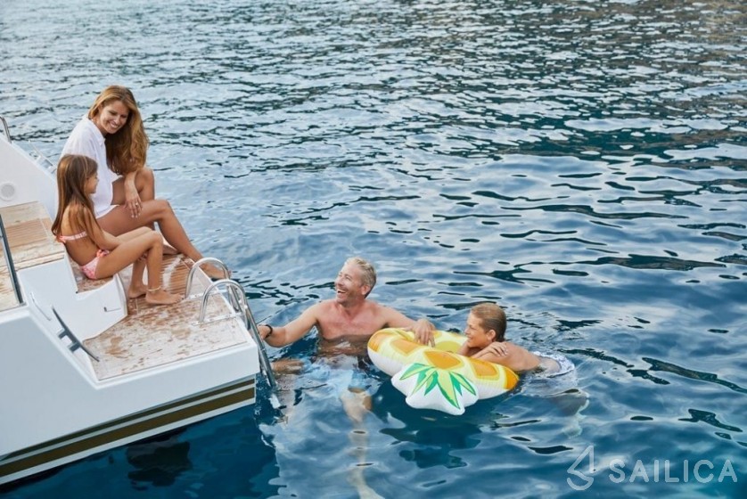 Nautitech 46 - Yacht Charter Sailica