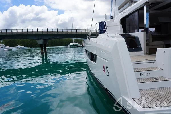 Bali 4.8  - Yacht Charter Sailica