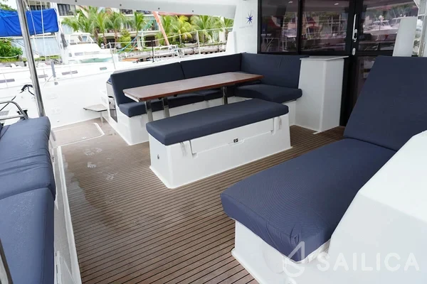 Tanna 47 - Yacht Charter Sailica