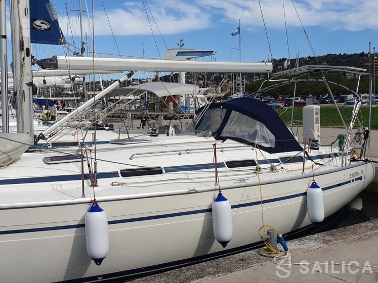 Bavaria 38 Cruiser - Yacht Charter Sailica