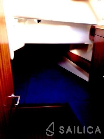Bavaria 38 Cruiser - Yacht Charter Sailica