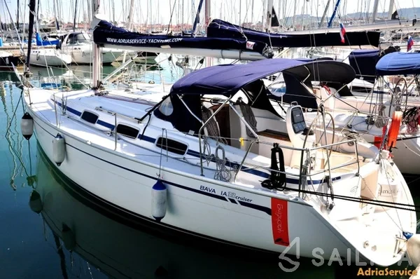 Bavaria 33 Cruiser - Yacht Charter Sailica
