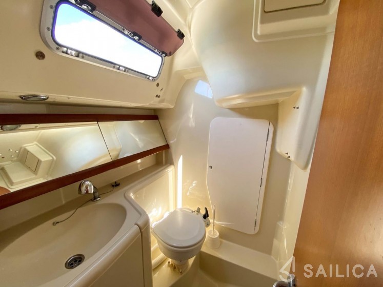 Dufour 325 - Yacht Charter Sailica
