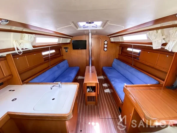 Dufour 325 - Yacht Charter Sailica