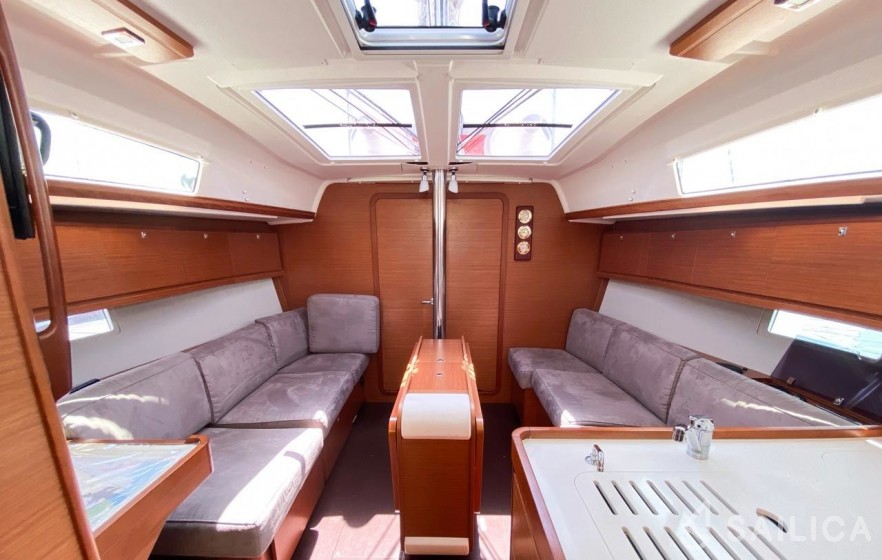 Dufour 382 GL - Yacht Charter Sailica