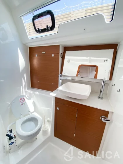 Dufour 382 GL - Yacht Charter Sailica