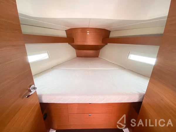 Dufour 382 GL - Yacht Charter Sailica