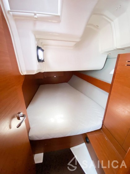 Dufour 382 GL - Yacht Charter Sailica