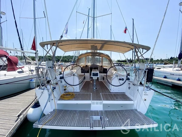 Dufour 382 GL - Yacht Charter Sailica