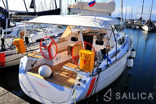 Elan 354 Impression - Yacht Charter Sailica