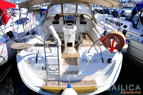 Elan 384 Impression - Yacht Charter Sailica