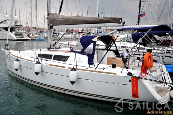 Sun Odyssey 33i - Yacht Charter Sailica