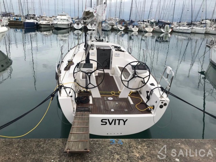 Salona 33 - Yacht Charter Sailica