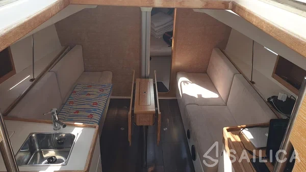 Salona 33 - Yacht Charter Sailica