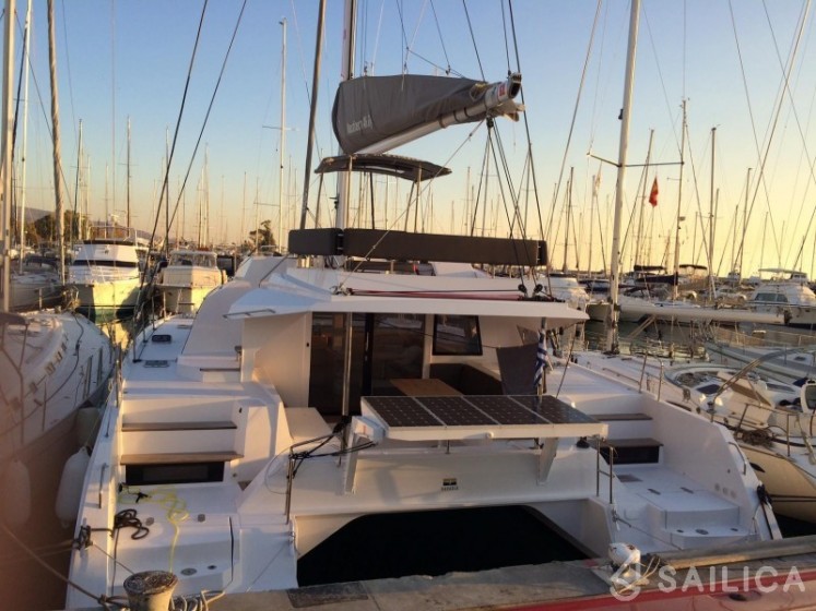 Nautitech 46 Fly - Yacht Charter Sailica