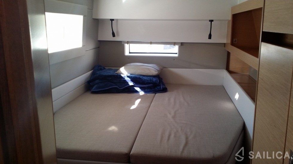 Nautitech 46 Fly - Yacht Charter Sailica