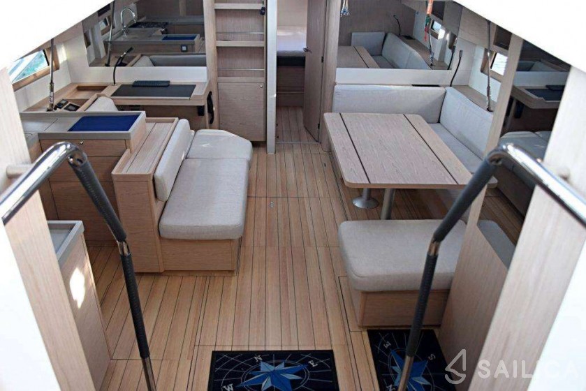 Oceanis 51.1 - Yacht Charter Sailica