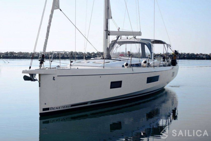 Oceanis 51.1 - Yacht Charter Sailica