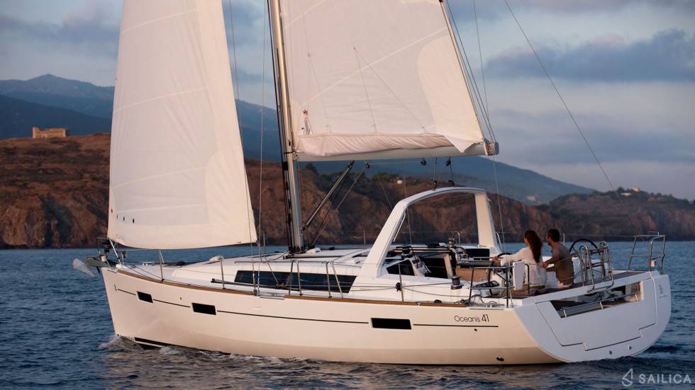 Oceanis 41.1 - Yacht Charter Sailica