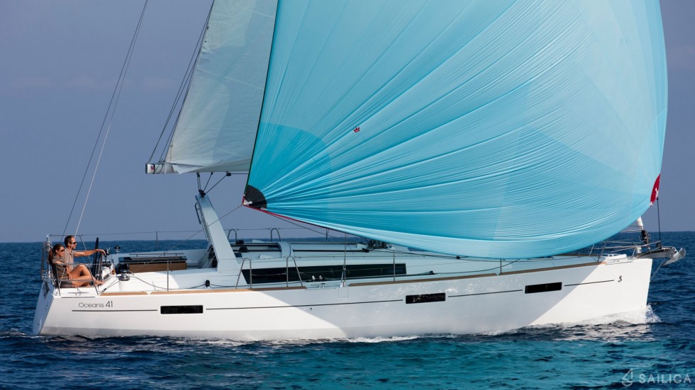 Oceanis 41.1 - Yacht Charter Sailica