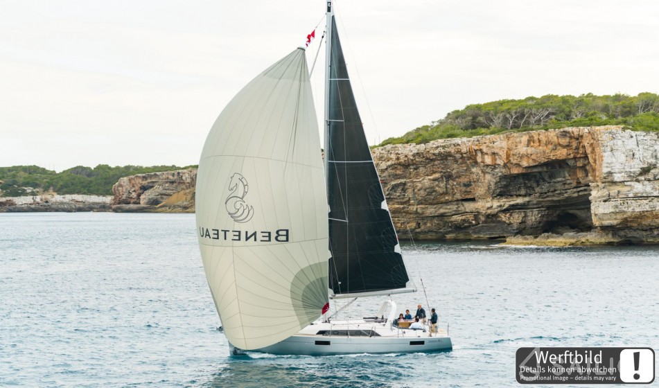 Oceanis 41.1 - Yacht Charter Sailica