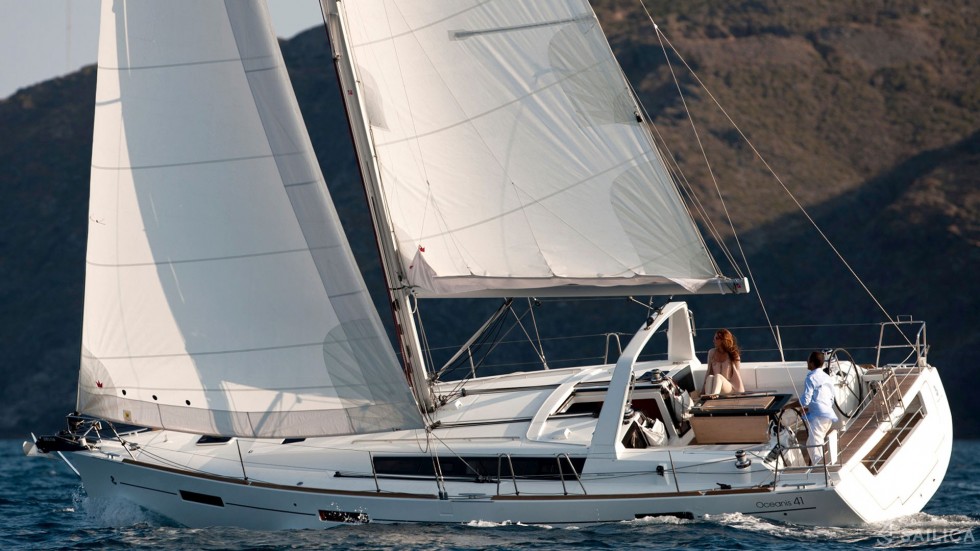 Oceanis 41.1 - Yacht Charter Sailica