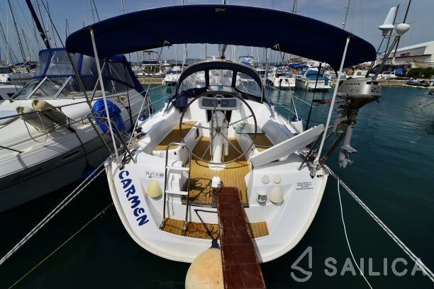 Sun Odyssey 32i - Yacht Charter Sailica