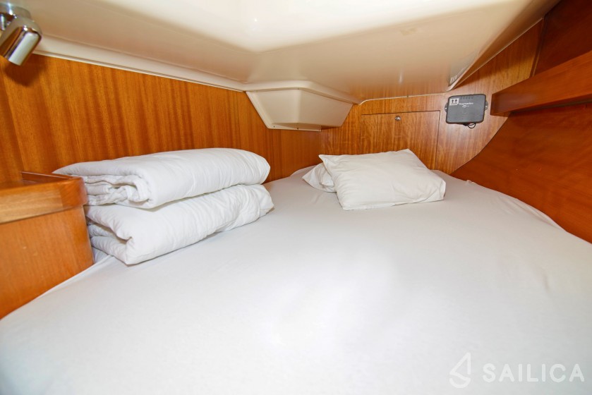 Elan 344 Impression - Yacht Charter Sailica