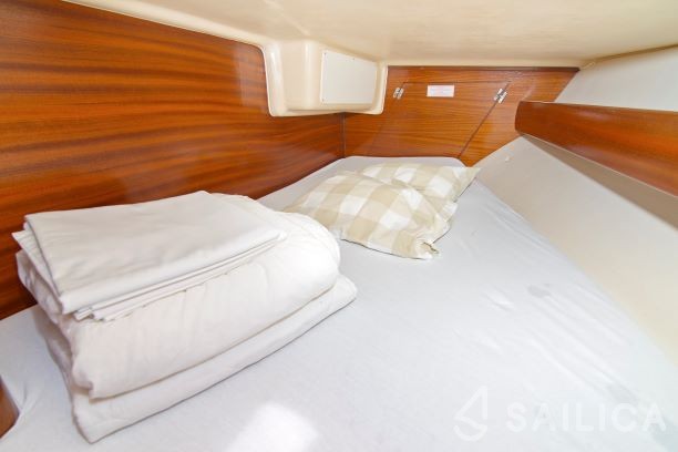 Bavaria 36 Cruiser - Yacht Charter Sailica