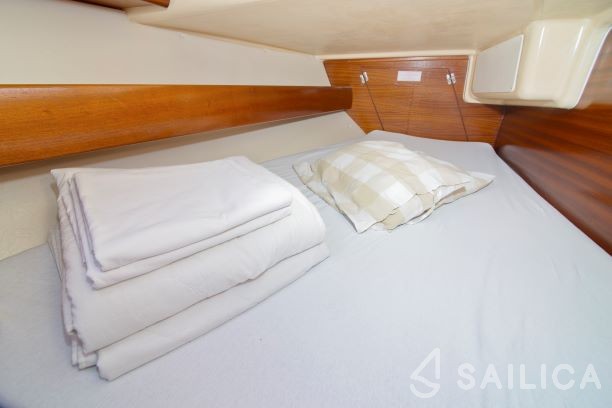 Bavaria 36 Cruiser - Yacht Charter Sailica