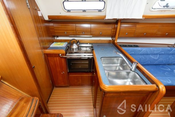 Bavaria 36 Cruiser - Yacht Charter Sailica