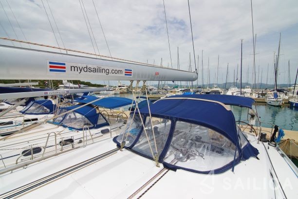 Cyclades 50.5 - Yacht Charter Sailica